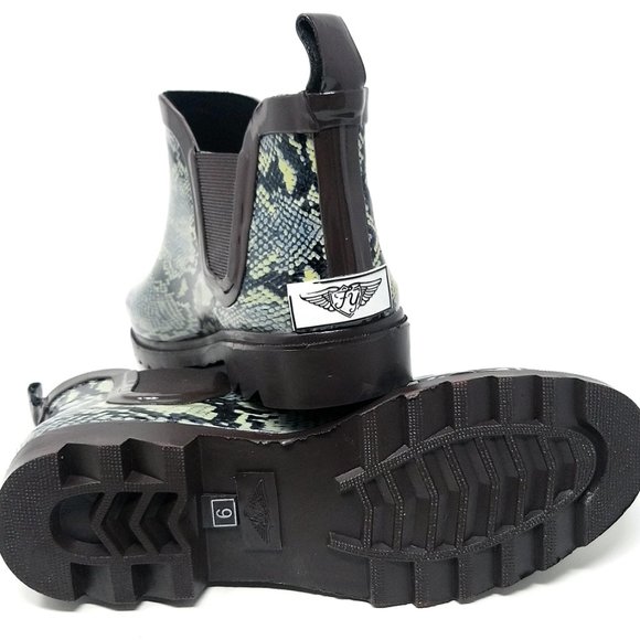 Women's Rainboots, Rubber Ankle Waterproof Rain Boots, RB-3169, Snake - Picture 4 of 4